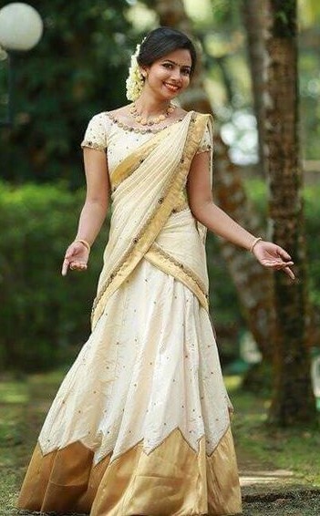 Buy BookMyCostume Kerala Indian State Onam Fancy Dress Costume for Girls  and Females Adult M Online at Low Prices in India - Amazon.in