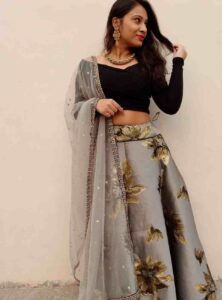 Antima khandelwal in Panel Lehenga