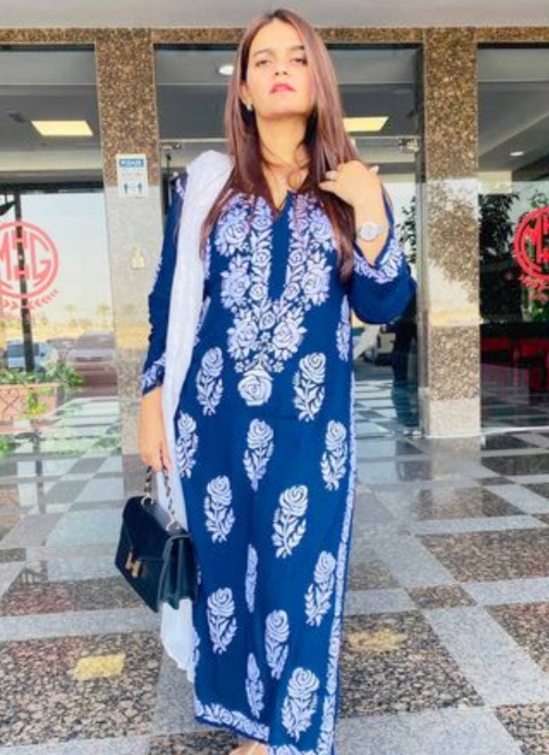 Tasleem in blue Chikankari kurti